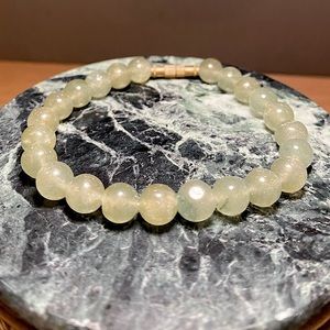 Semiprecious beaded bracelet.